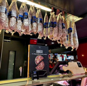 Stand de la Maison Bobosse aux Halles Paul Bocuse à Lyon.